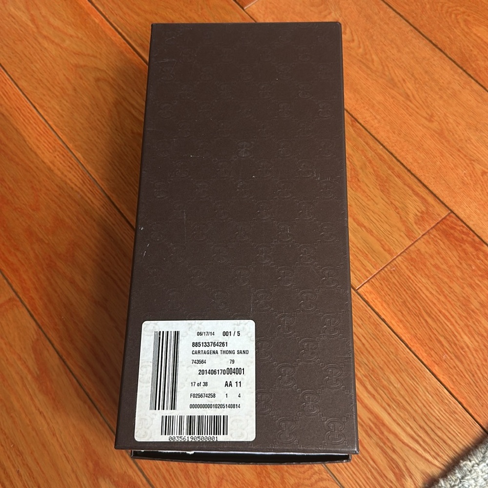Gucci shoes box - Picture 3 of 3